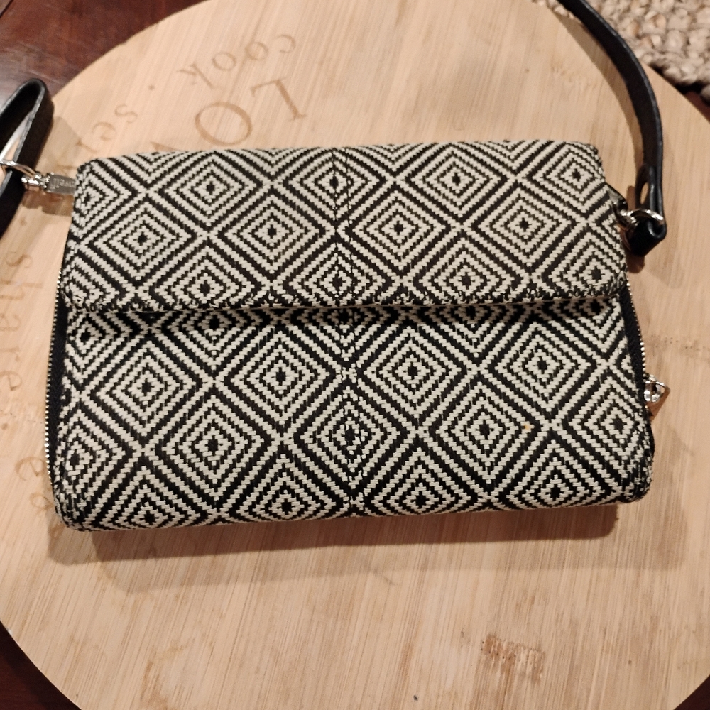 Jewels Geometric Black and White Women's Bag